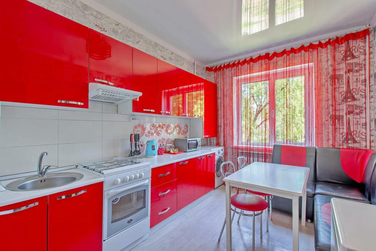 Cozy Apartment On Rozybakiev 145. Atakent Almaty Bagian luar foto